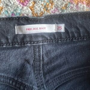 Levi’s - RIBCAGE BOOT BLACK LAKE ML	25 x 33